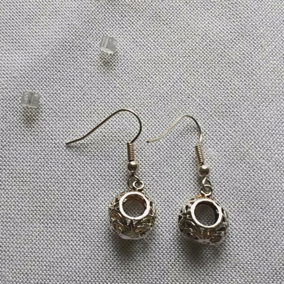 Sterling silver filigree drop earrings - Picture 2 of 3